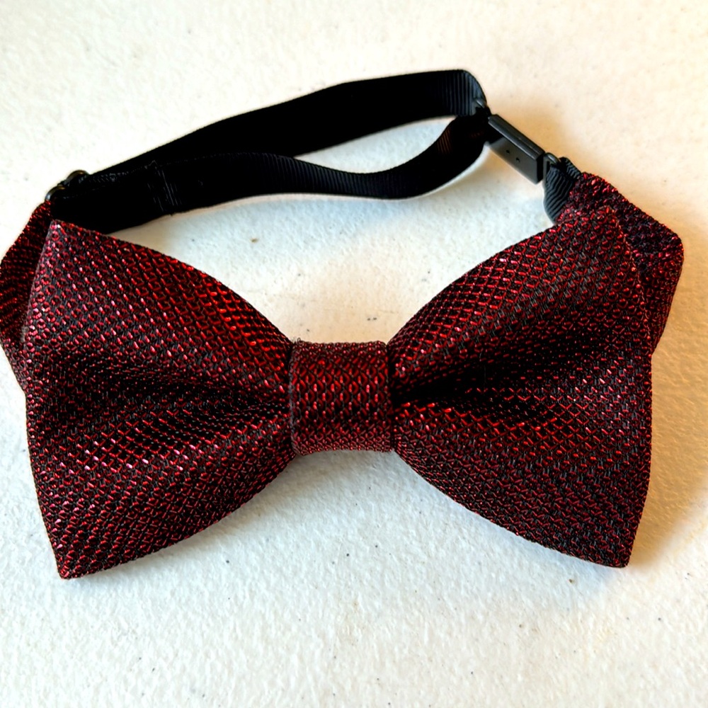 NEW Men’s Bowtie - sparkly red & black adjustable - HoCo, Prom, Halloween